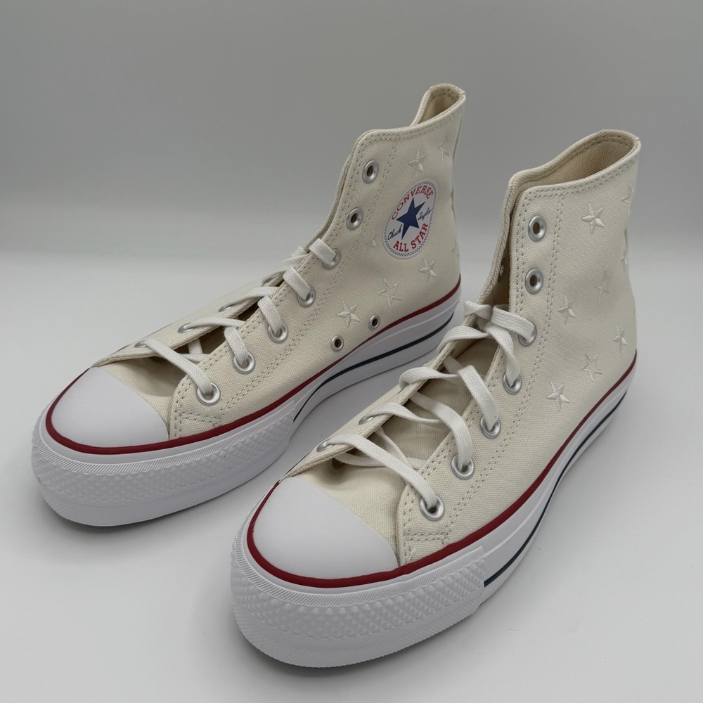 Converse Women’s CTAS Lift Hi Sneakers Vintage White Stars Size 7 A15538C NEW